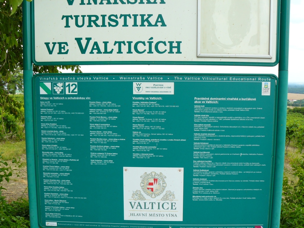 VINASK NAUN STEZKA VALTICE