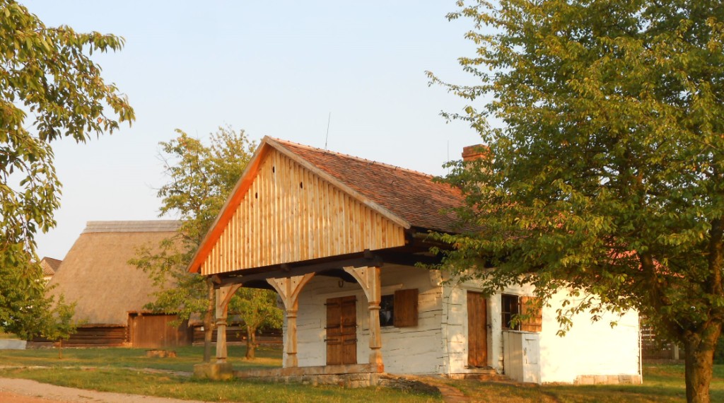 MUZEUM LIDOVCH STAVEB KOUIM